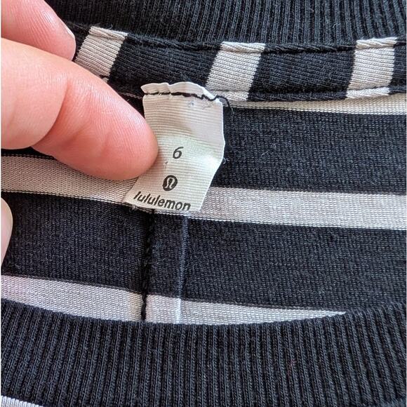 Lululemon 5 Year Basic Long Sleeve Crew Neck Black Striped Top, size 6 - Picture 3 of 6